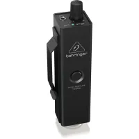 Предусилитель для навушників Behringer P2