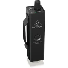 Предусилитель для навушників Behringer P2