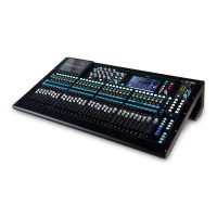 Цифровой микшерный пульт Allen Heath Qu-32
