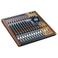 Мікшерний пульт Tascam Model 16